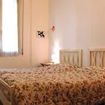 Bed & Bed Peterson Firenze
