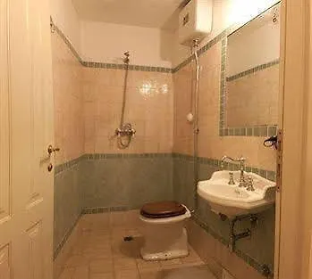 Bed & Bed Peterson Alojamento de Acomodação e Pequeno-almoço Florença