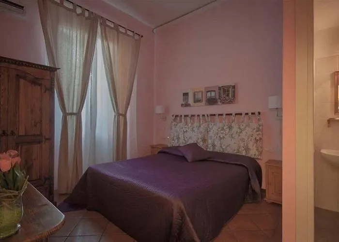 Bed & Bed Peterson 3* Флоренция