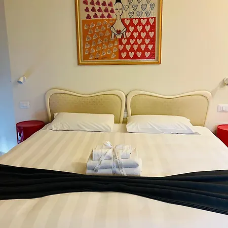 Bed & Bed Peterson Florencie