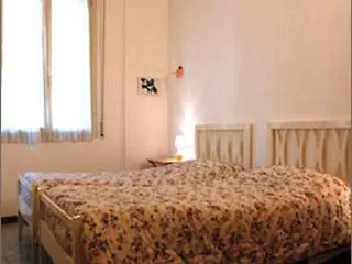 Bed & Bed Peterson Florencja